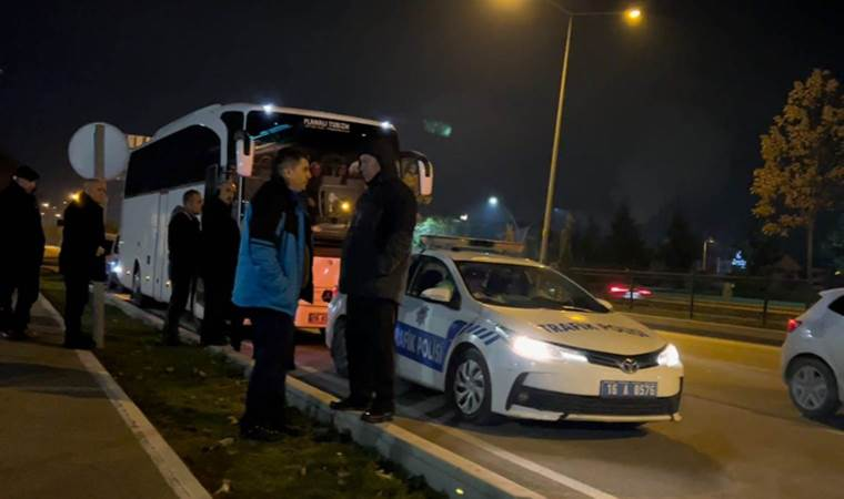 Anıtkabir’i ziyarete giden 40 yolcunun bulunduğu tur otobüsü çalıntı çıktı.