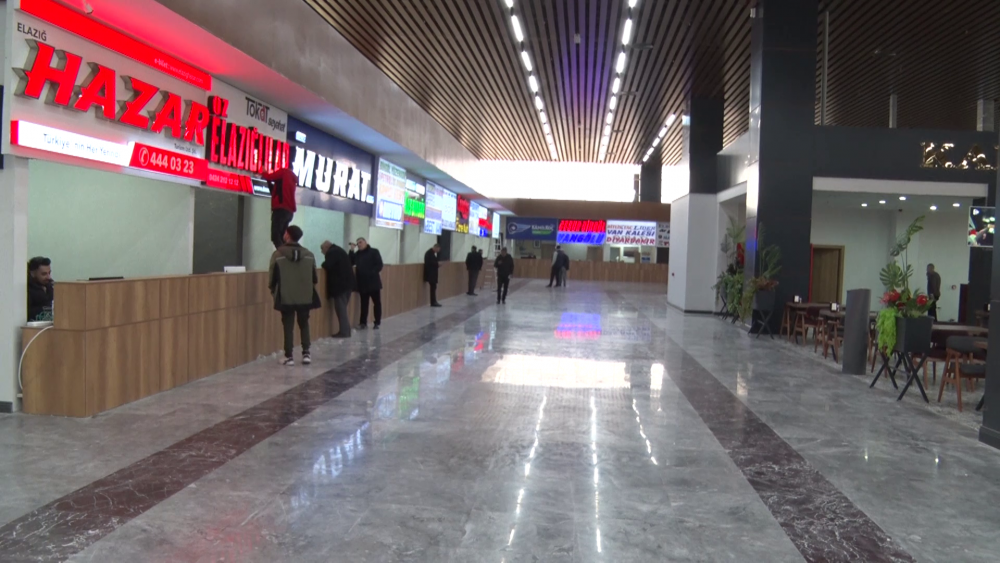 Elazığ Şehirlerarası Otobüs Terminali yeni yerinde hizmete girdi.